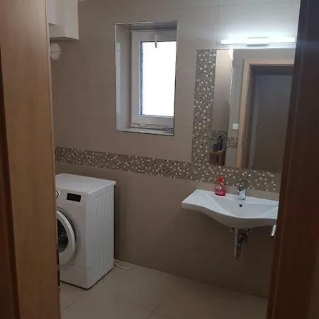 Apartment Newly Built 1 Near Center And Bvv *